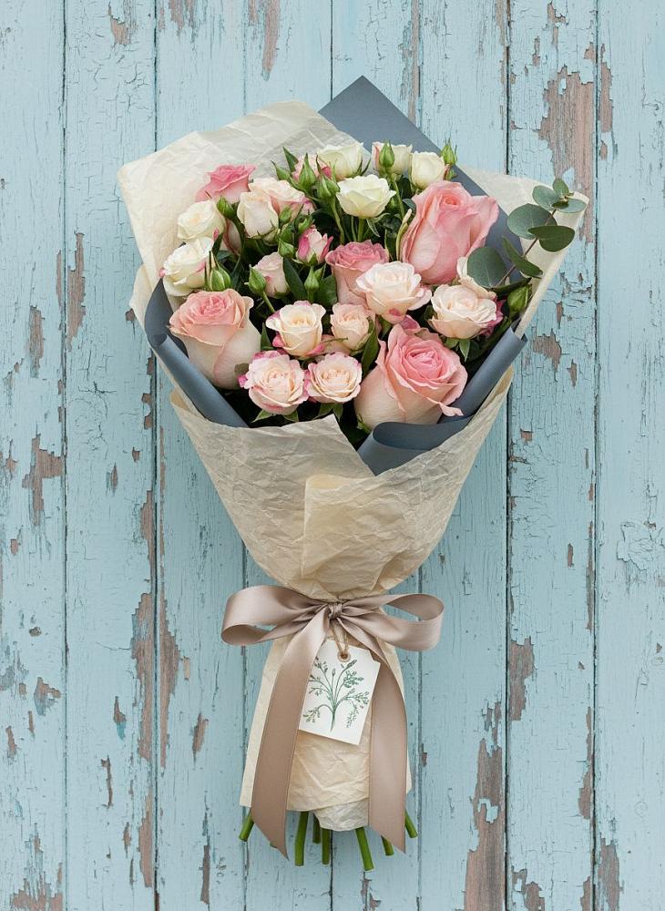 Букет цветов из: Розы в Берёзовском Кемеровской области