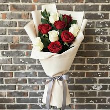 Букет цветов из:  Розы в Берёзовском Кемеровской области