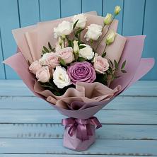 Букет цветов из:  Розы и Лизиантусы в Берёзовском Кемеровской области