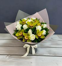 Букет цветов из:  Орхидеи и Розы в Берёзовском Кемеровской области