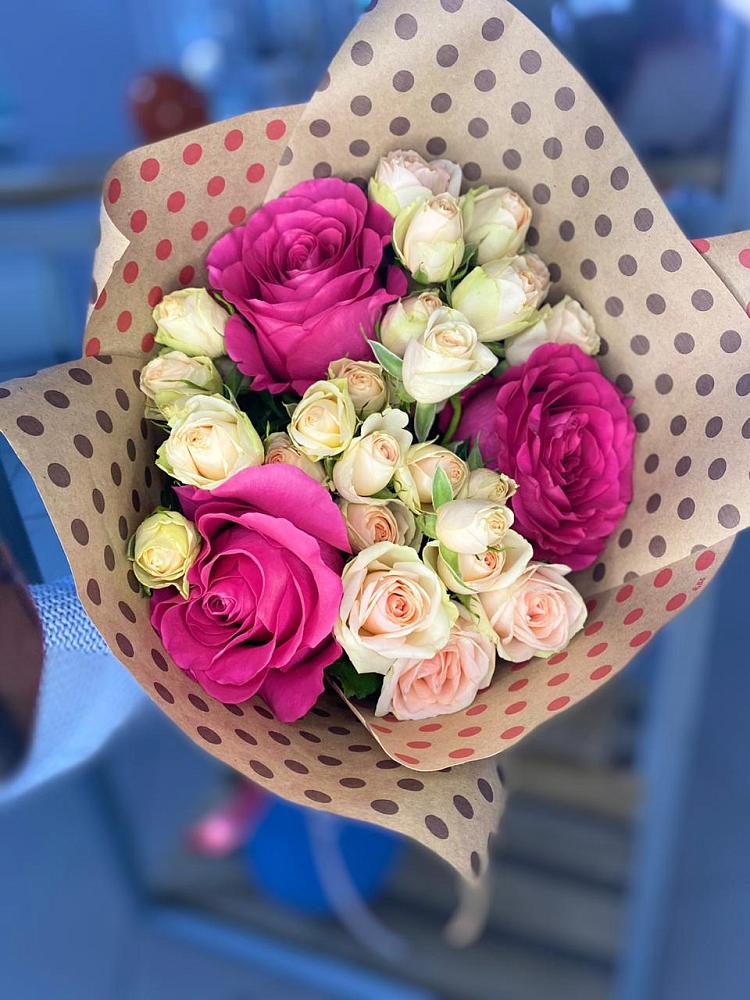 Букет цветов из: Розы в Берёзовском Кемеровской области