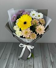 Букет цветов из:  Розы, Герберы и Хризантемы в Берёзовском Кемеровской области