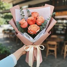 Букет цветов из:  Розы в Берёзовском Кемеровской области