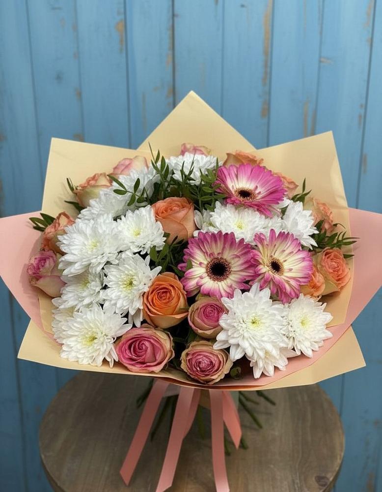 Букет цветов из: Розы, Герберы и Хризантемы в Берёзовском Кемеровской области