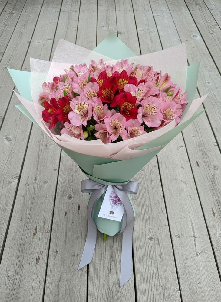 Букет цветов из: Альстромерии в Берёзовском Кемеровской области