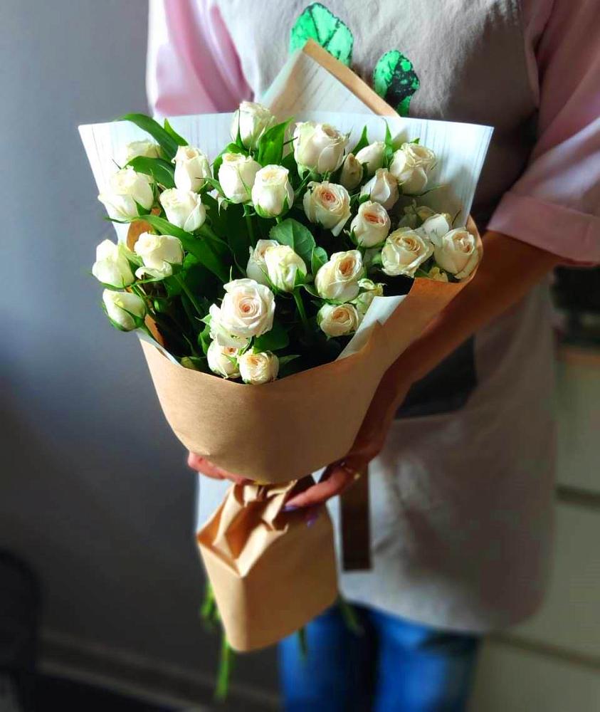 Букет цветов из: Розы в Берёзовском Кемеровской области