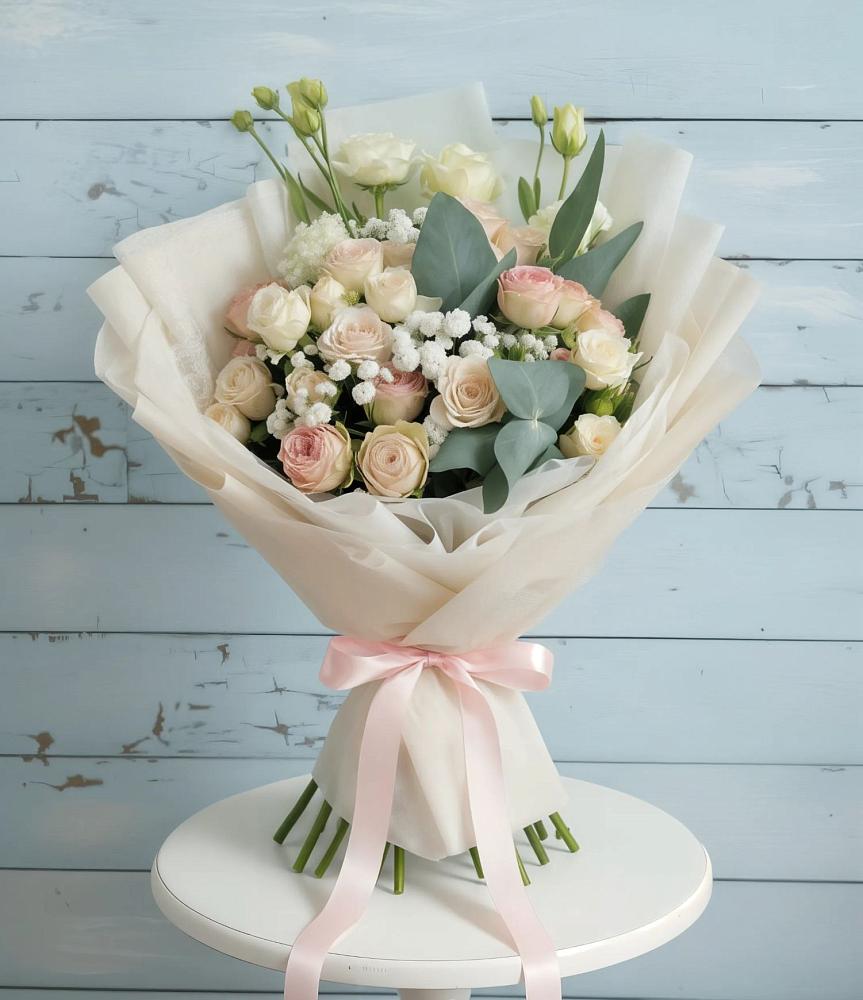 Букет цветов из: Розы и Лизиантусы в Берёзовском Кемеровской области