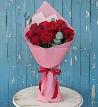 Букет цветов из:  Розы в Берёзовском Кемеровской области