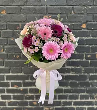 Букет цветов из:  Герберы и Хризантемы в Берёзовском Кемеровской области