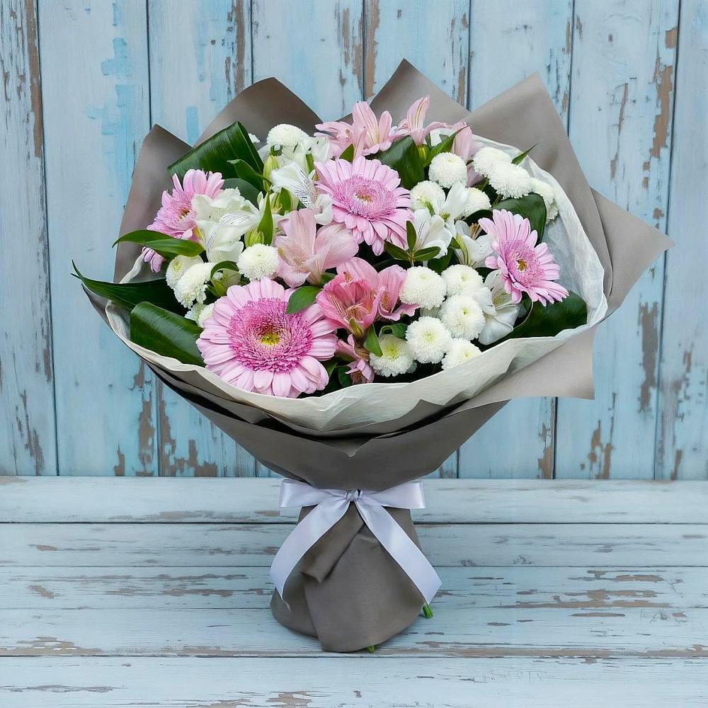 Букет цветов из: Герберы, Альстромерии и Хризантемы в Берёзовском Кемеровской области