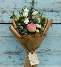Букет цветов из:  Розы и Лизиантусы в Берёзовском Кемеровской области